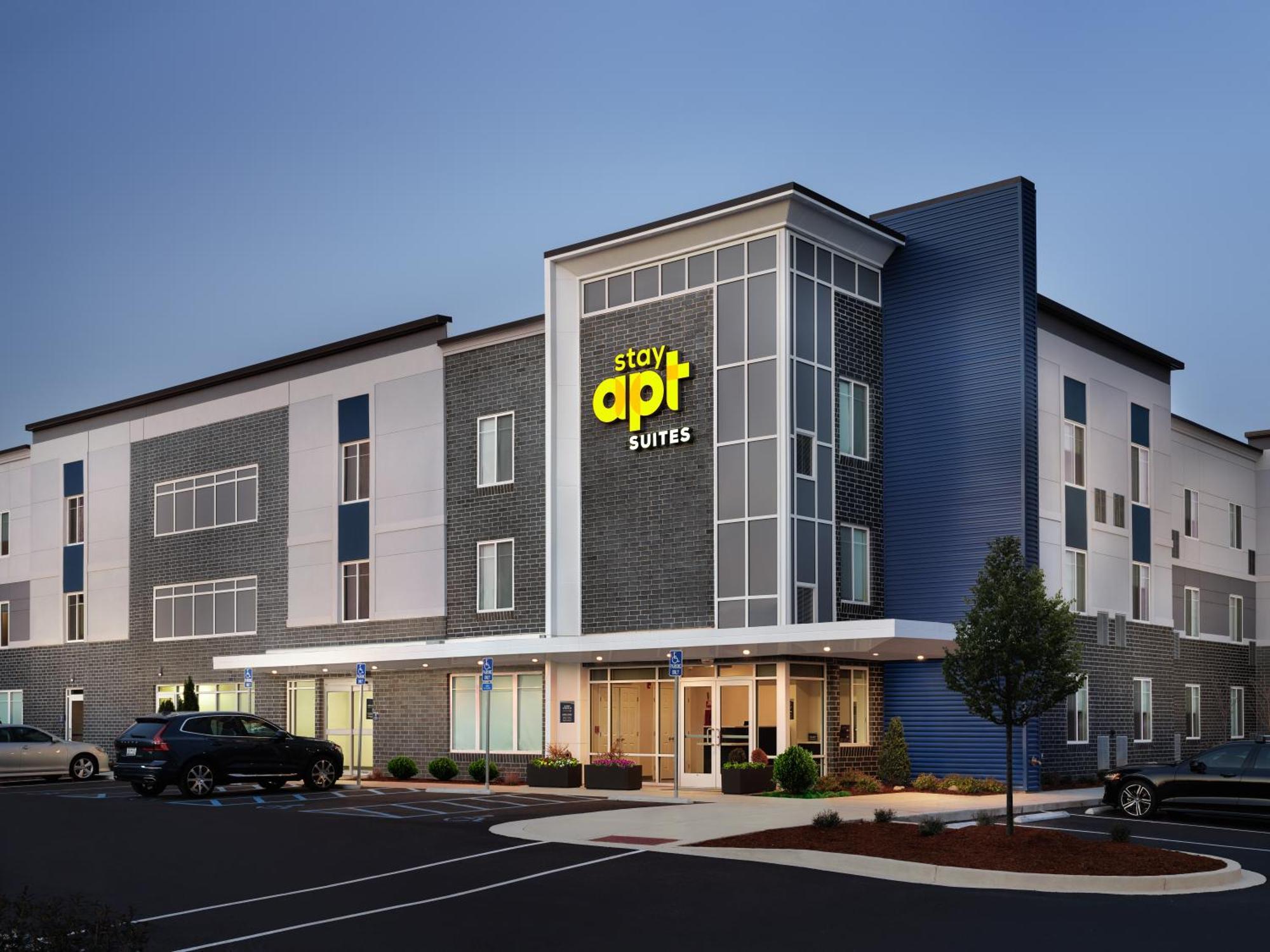 Hotel Stayapt Columbus-fort Benning